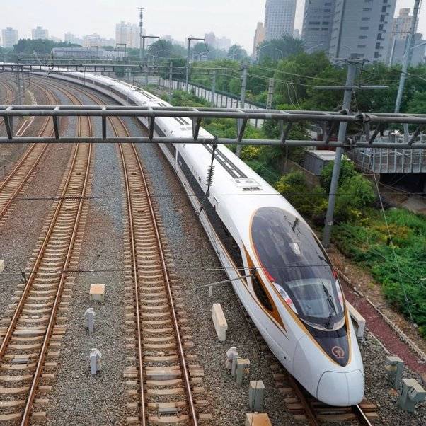 الصين تخطط لإطلاق خطوط سكك حديدية جديدة يبلغ مجموع أطوالها 3300 كيلومتر هذا العام.