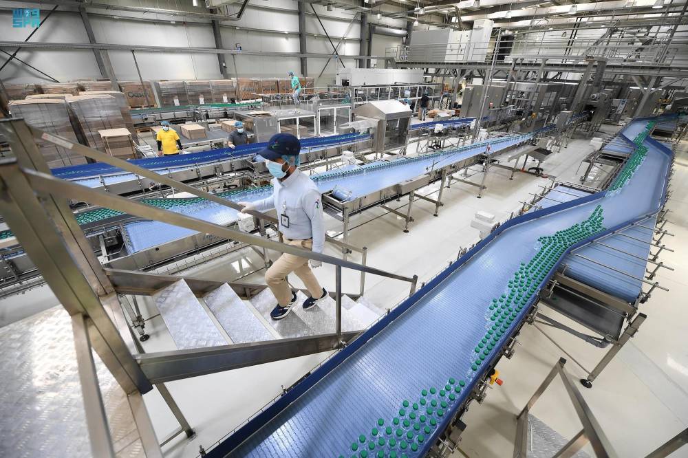 إطلاق مصانع صغيرة بمساحات 220 مترا مربعا كتجربة هي الأولى في المملكة.