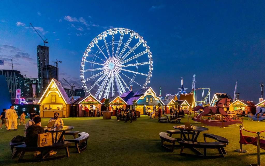 تصدرت الرياض في عدد السجلات المصدرة تليها مكة المكرمة.