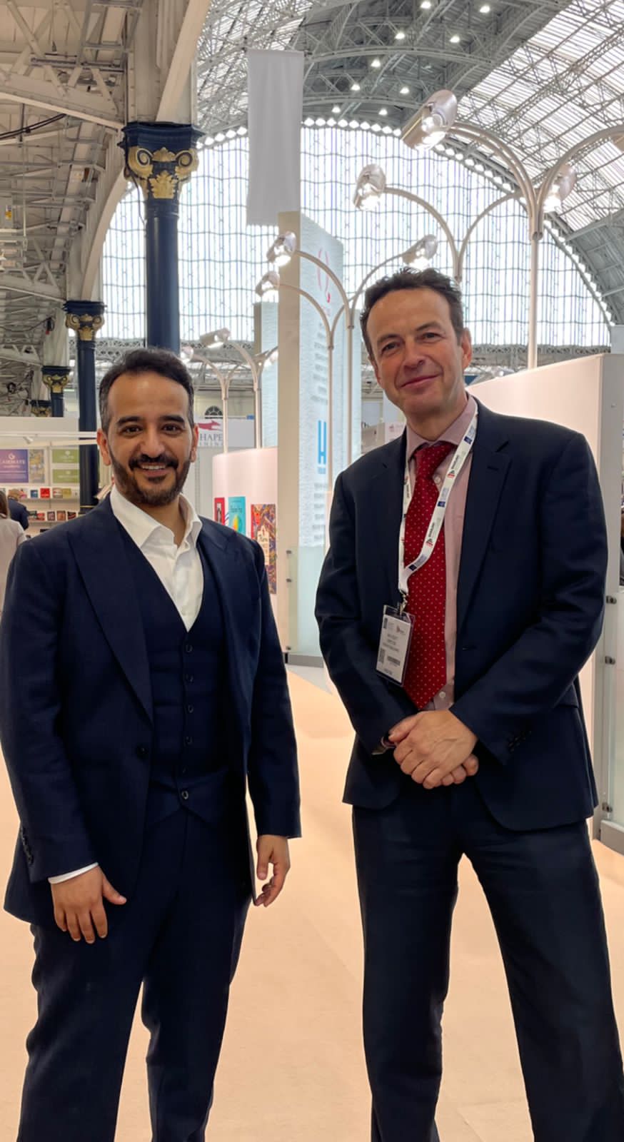 مدارك توقع اتفاقية شراكة مع دار نوماد البريطانية