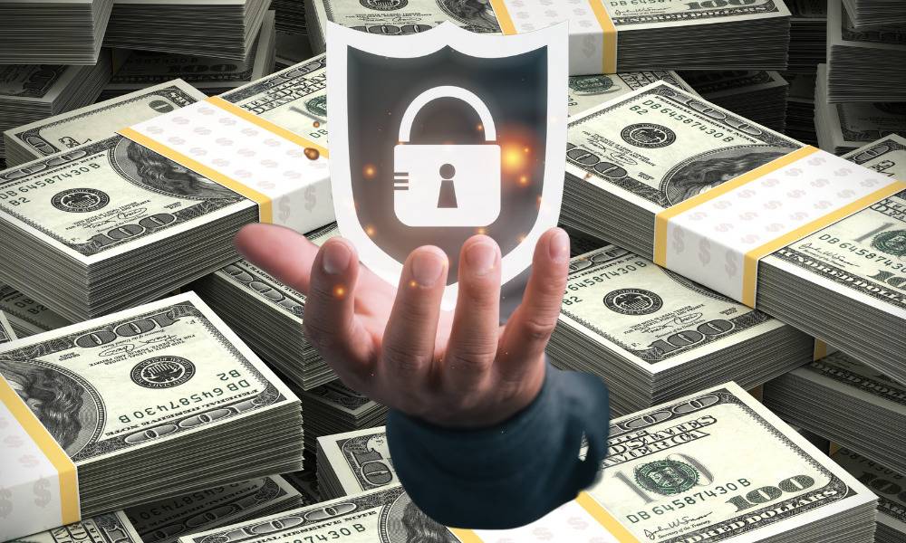 تركيز فرق أمن المعلومات ينصب على تأمين الأنظمة وتقييد الوصول.