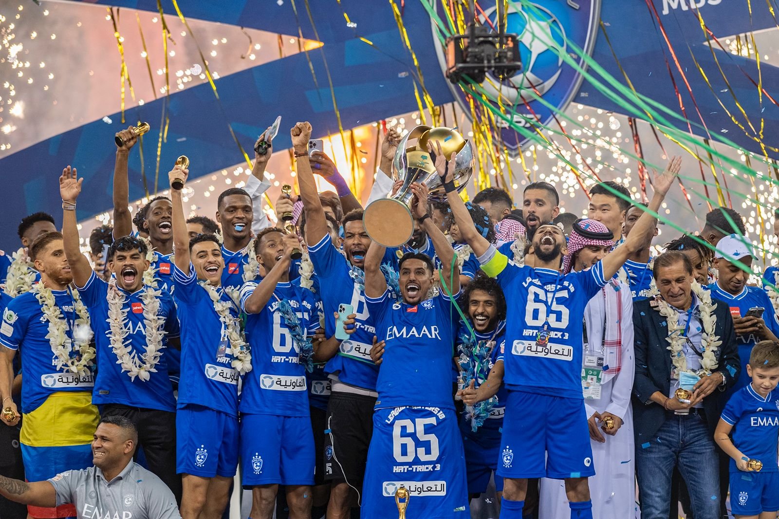 الهلال .. الفارق 30 لقبا