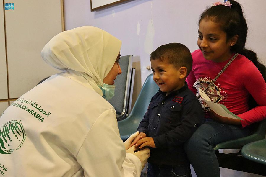 مركز الملك سلمان للإغاثة يقدم الخدمات الصحية لآلاف اللاجئين السوريين في لبنان