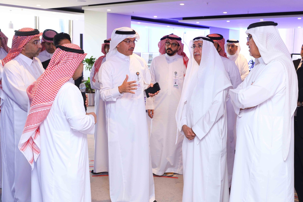 محافظ البنك المركزي السعودي يدشن "مركز الابتكار في بنك البلاد"