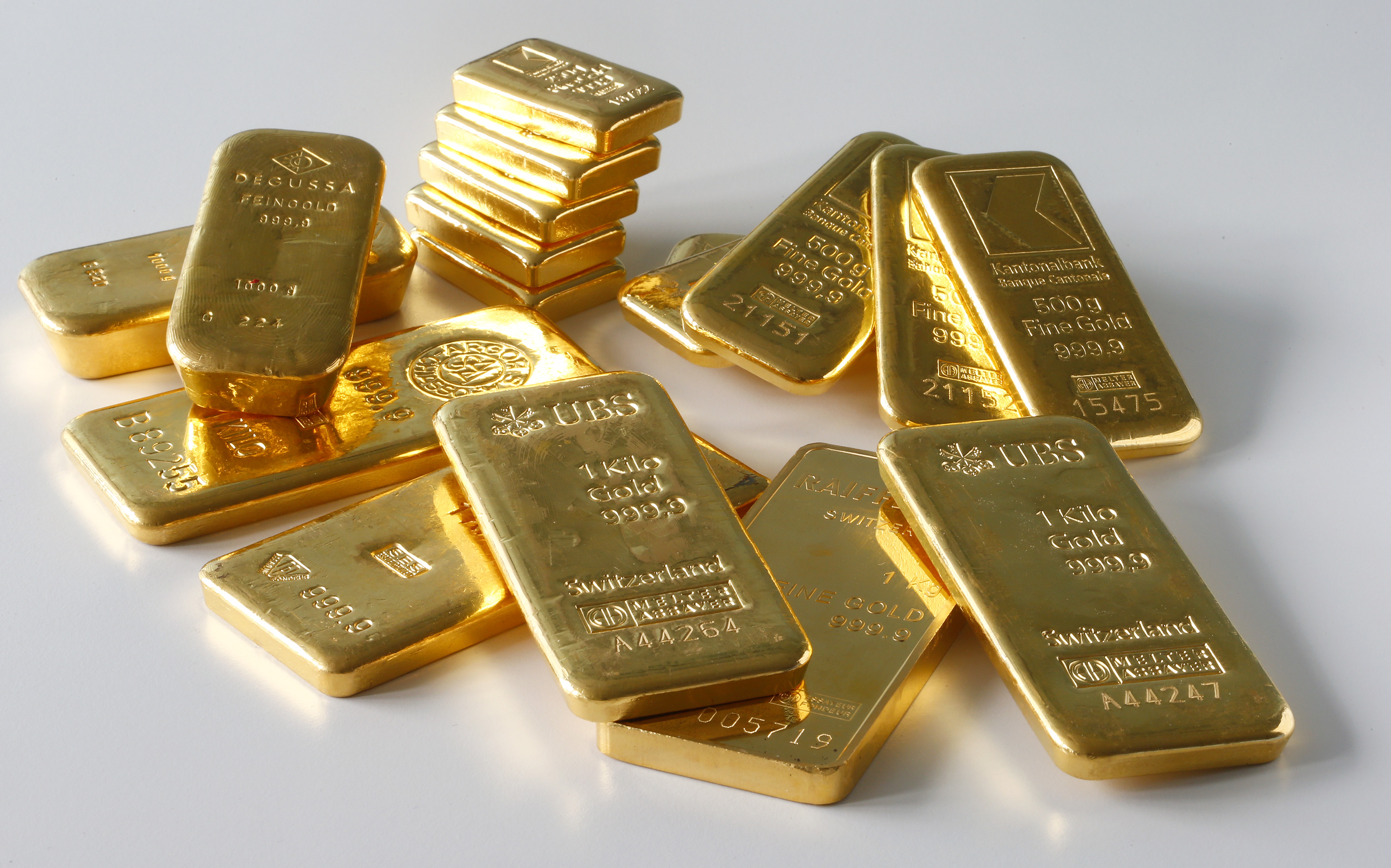 استقرار الذهب: عيار 21 بـ17.34 دينار و18 بـ14.86 و14 بـ11.56