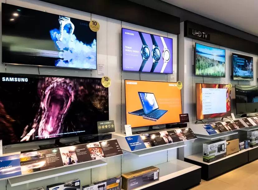 يجب التأكد من المزايا كافة قبل الإقدام على شراء تلفاز جديد.