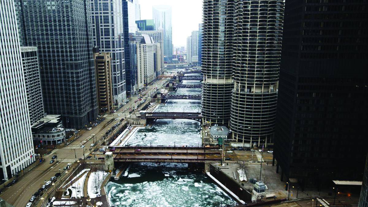 بناء المساكن الجديدة هوى إلى معدل سنوي قدره 1.446 مليون وحدة الشهر الماضي.