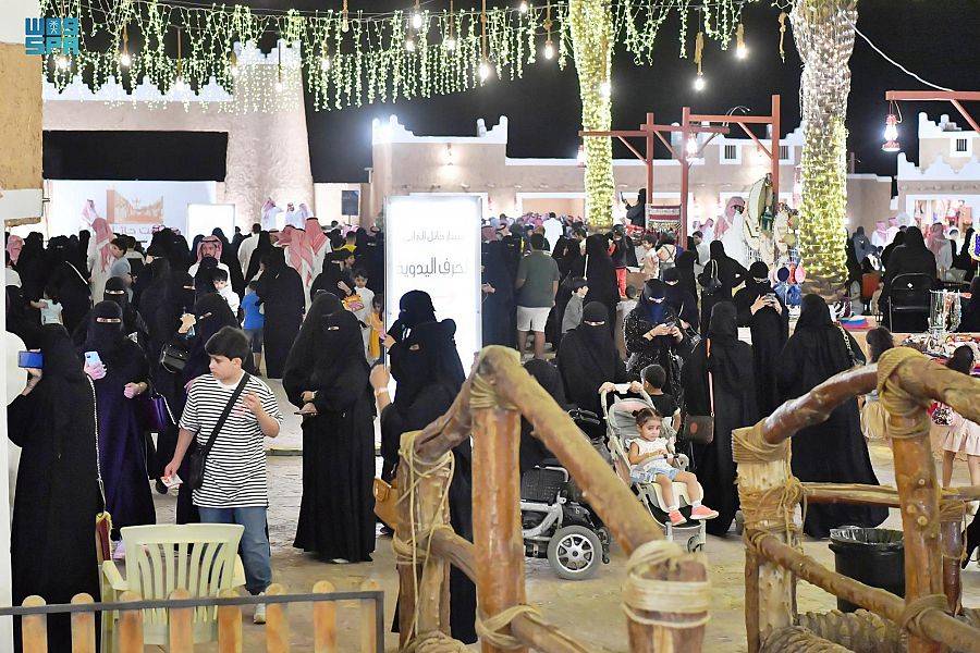 جانب من مهرجان بيت حائل التراثي.