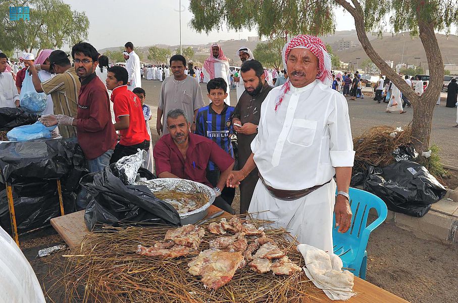 أكلات عسير الشعبية .. فن الطهي الممزوج بطعم الطبيعة