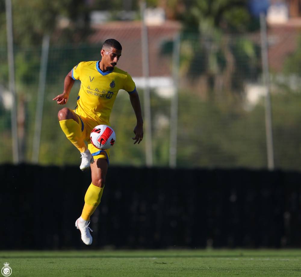 بريطانيا تسجل 26 ألف إصابة جديدة بكورونا و462 وفاة