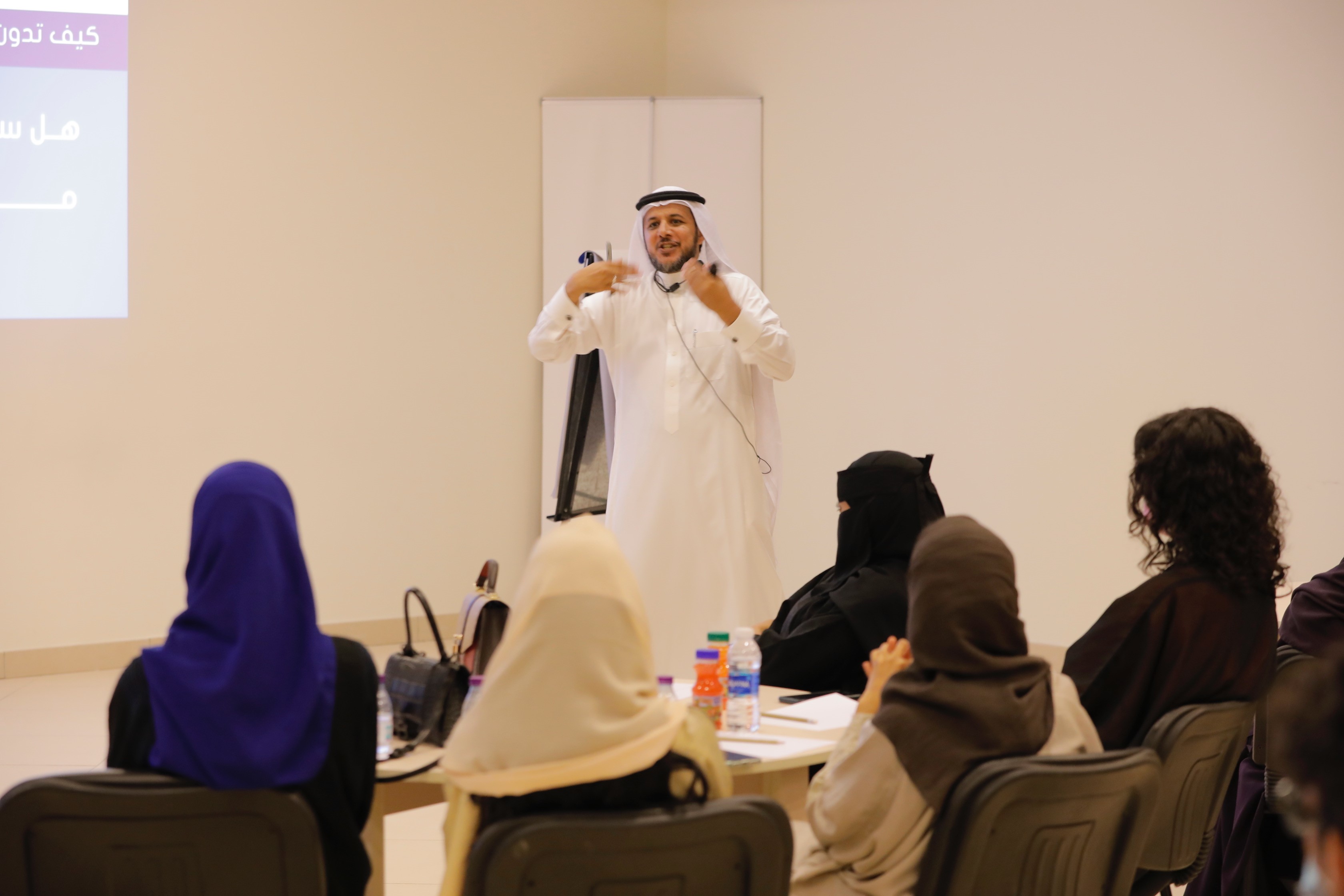 انطلاق برنامج مصرف الراجحي لرعاية الأيتام التعليمي.. 100 طالب وطالبة يدرسون تخصصات نوعية في 20 جامعة