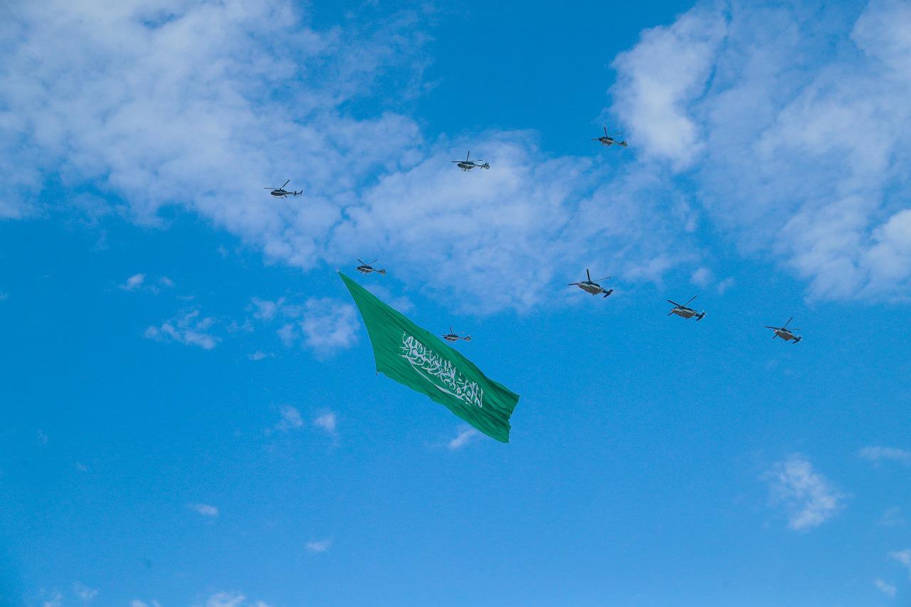 الطائرات السعودية تؤدي "تحية وطن".. اختتام أكبر استعراض جوي في تاريخ الأيام الوطنية