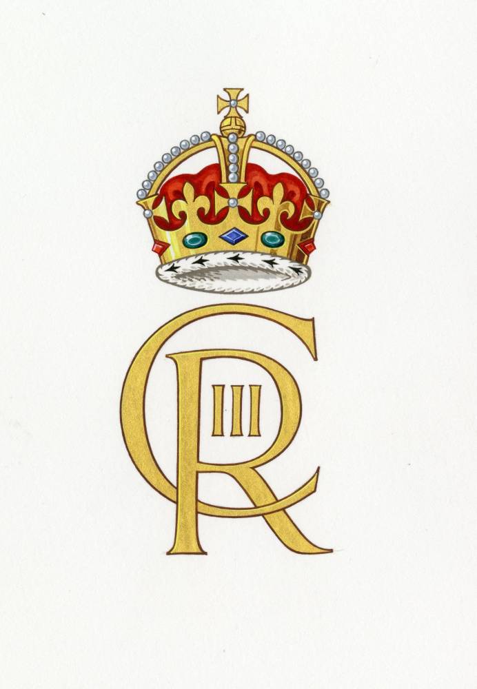 A Buckingham Palace handout image released in London on September 26, 2022, shows an artists impression of the new cypher that will be used by Britain's King Charles III. - Buckingham Palace on Monday revealed King Charles III's new royal cypher -- the monogram of his initials that will feature on government buildings, state documents and new post boxes. His late mother Queen Elizabeth II's cypher was EIIR, standing for Elizabeth II Regina (queen in Latin). (Photo by BUCKINGHAM PALACE / AFP) / RESTRICTED TO EDITORIAL USE - MANDATORY CREDIT "AFP PHOTO / Buckingham Palace " - NO MARKETING - NO ADVERTISING CAMPAIGNS - NO DIGITAL ALTERATION ALLOWED  - DISTRIBUTED AS A SERVICE TO CLIENTS - NOT TO BE USED AFTER OCTOBER 3, 2022