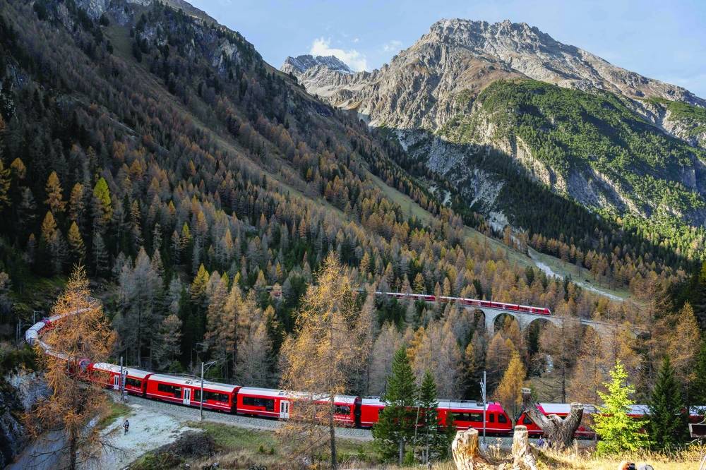  خبراء منظمة الصحة يوصون باستخدام لقاح أسترازينيكا للأشخاص الذين تجاوزت أعمارهم 65 عاما