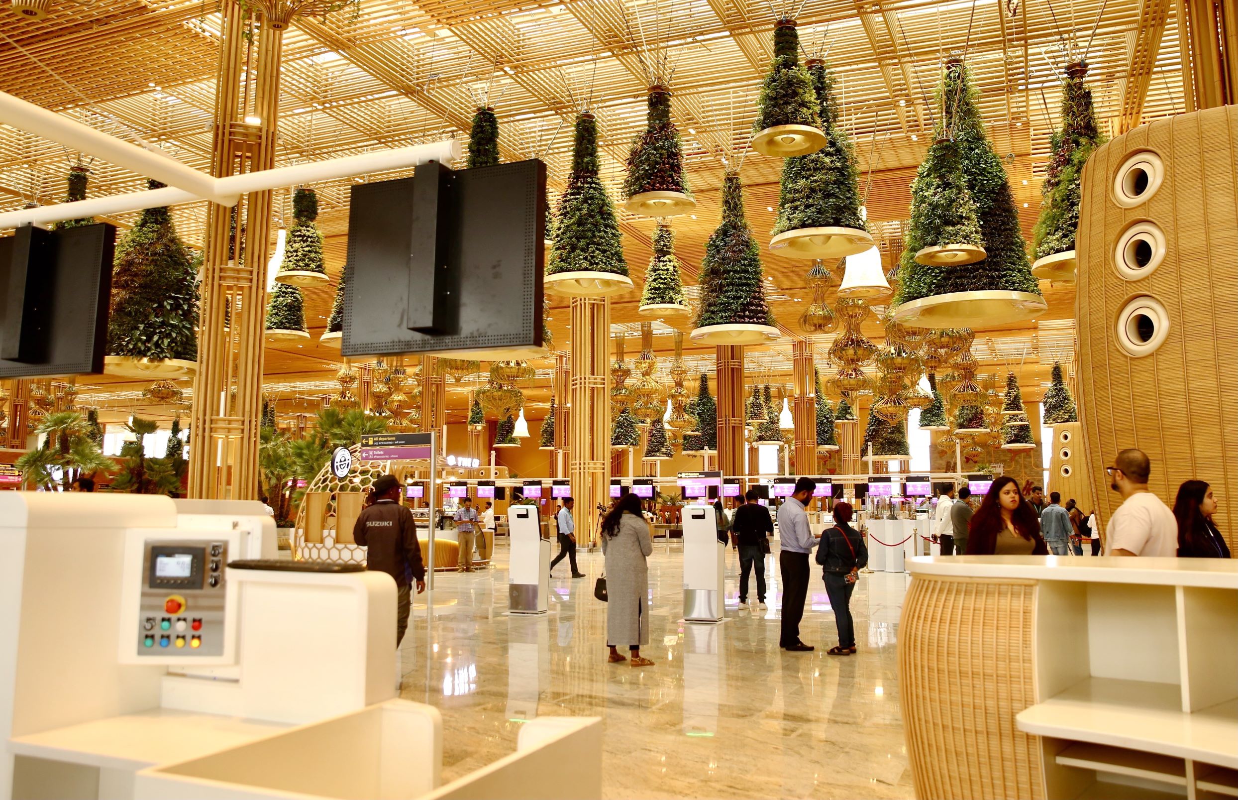 مطارات الهند .. تحلق سريعا نحو الطاقة الخضراء