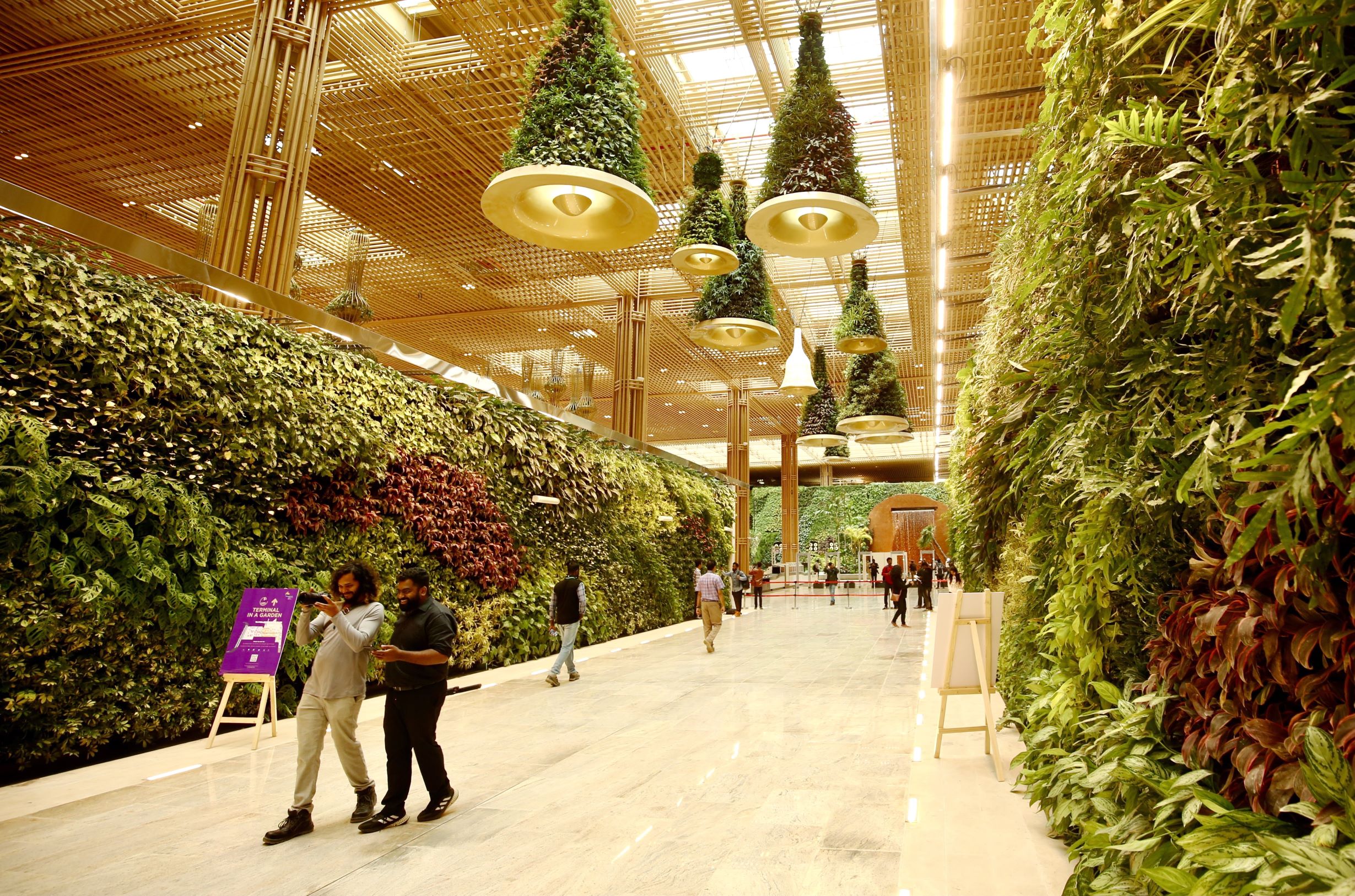 مطارات الهند .. تحلق سريعا نحو الطاقة الخضراء