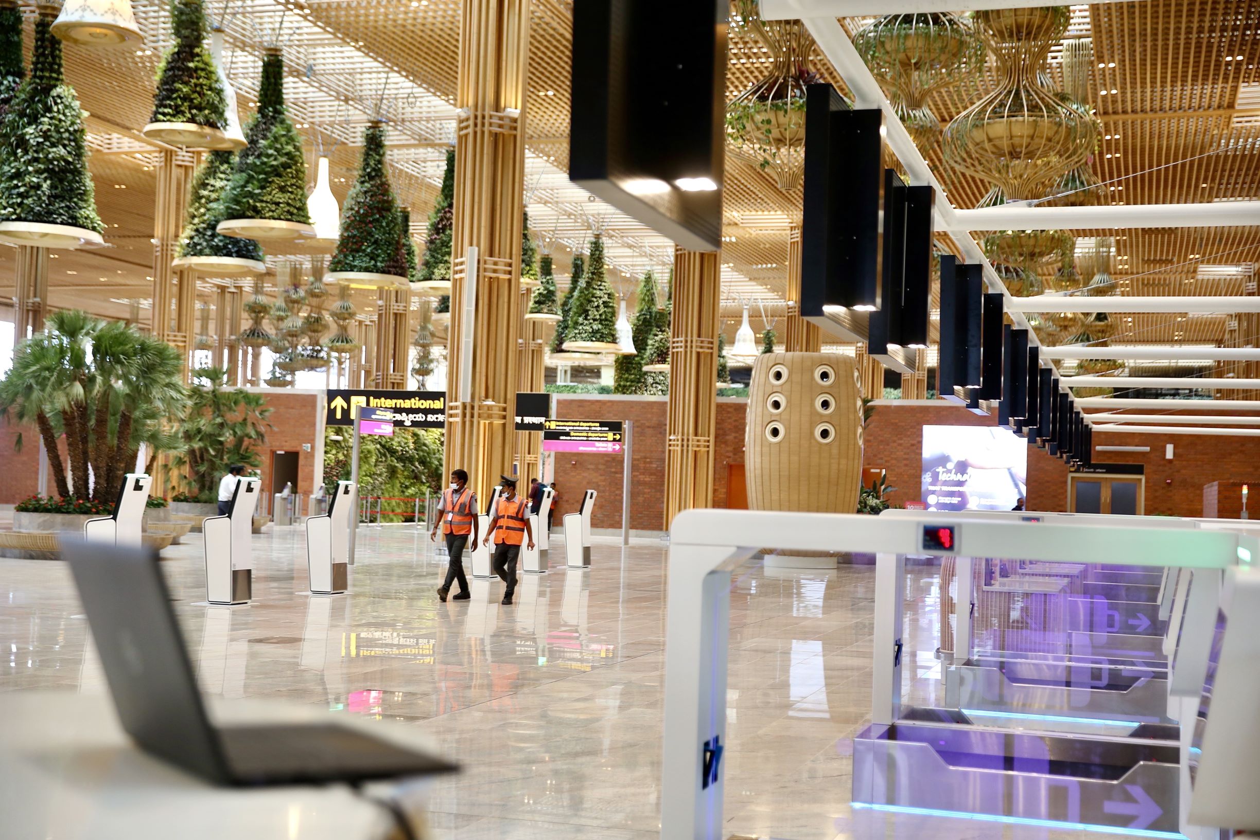 مطارات الهند .. تحلق سريعا نحو الطاقة الخضراء