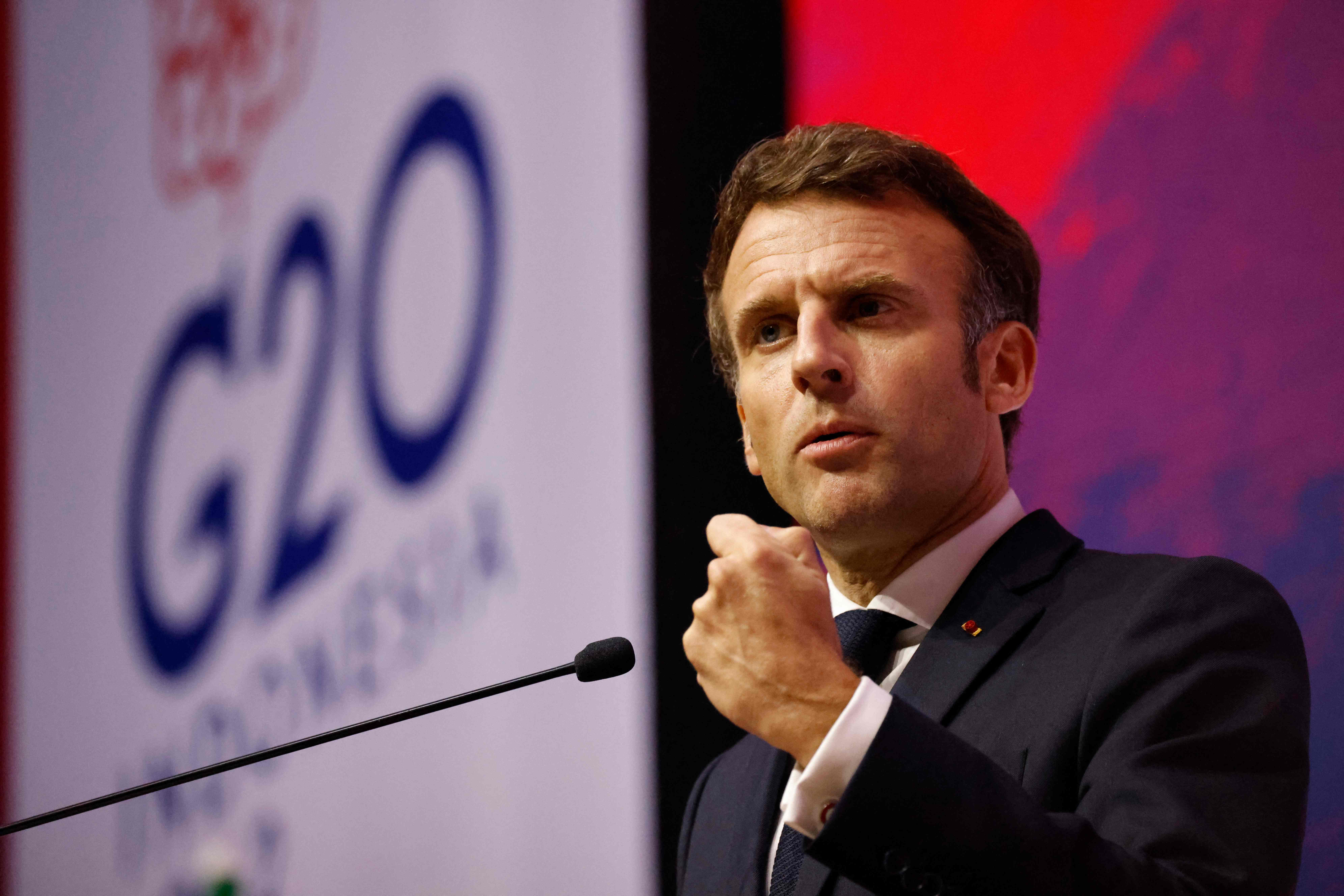 ماكرون: إيران تتصرف بعدوانية متزايدة تجاه فرنسا والمنطقة