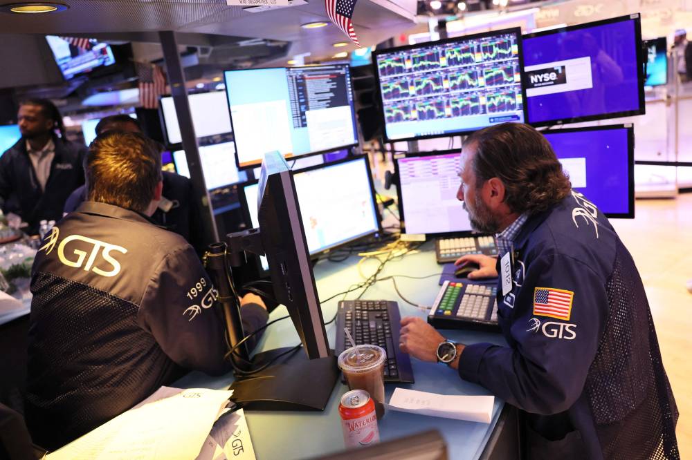 "أستون مارتن" البريطانية تتعهد بتصنيع سياراتها الكهربائية في إنجلترا وويلز اعتبارا من 2025