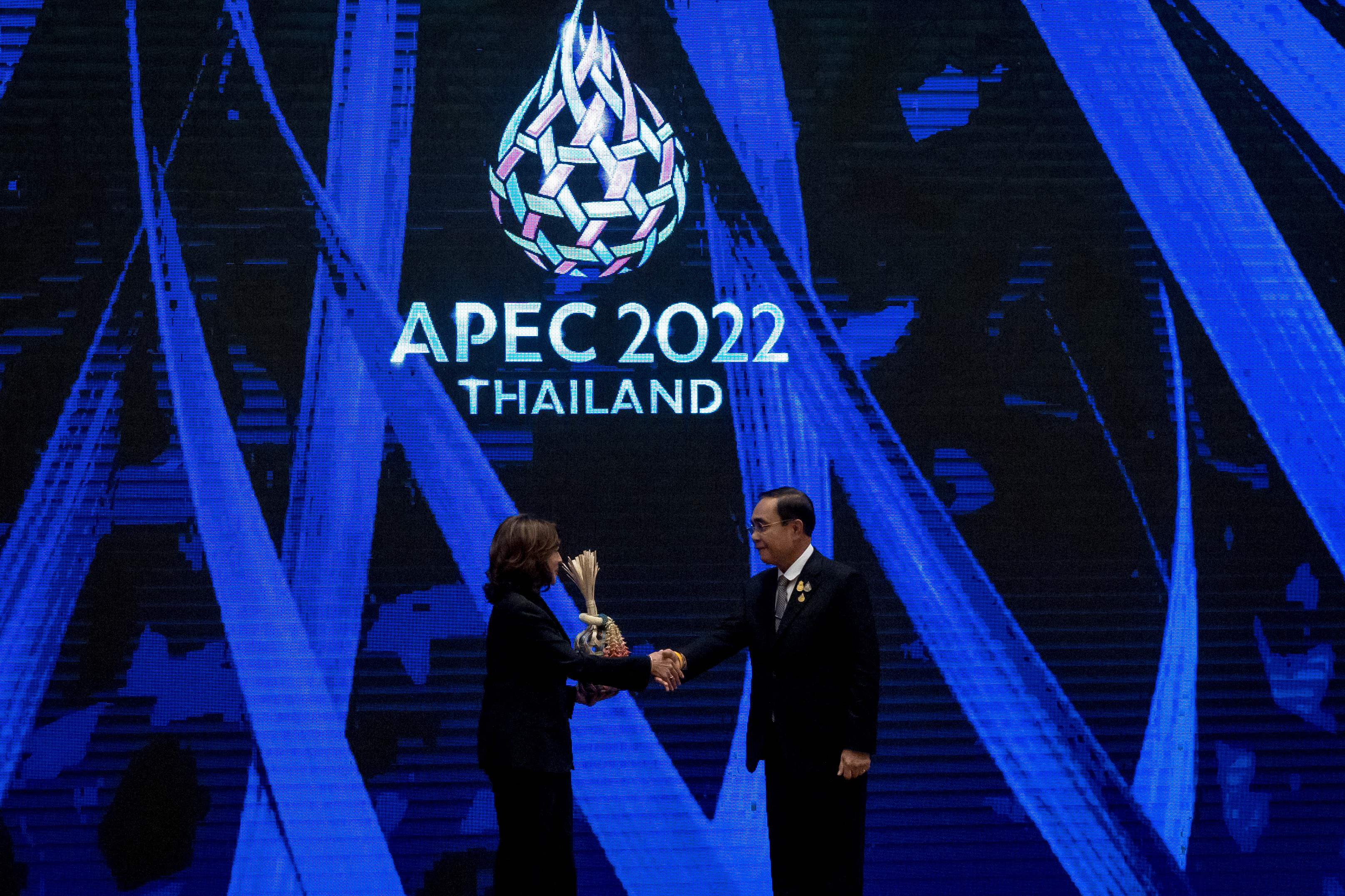 زعماء "أبيك" يتعهدون بتكثيف الجهود لمواجهة ارتفاع التضخم والأمن الغذائي وتغير المناخ 