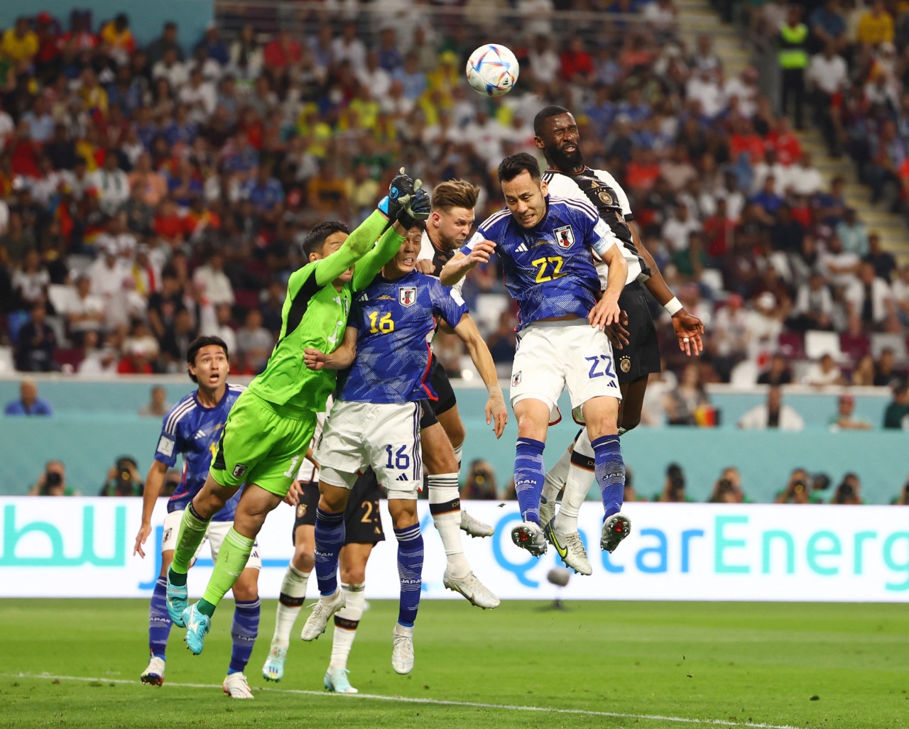 اليابان تقلب الطاولة على ألمانيا وتحقق الانتصار 2-1 خلال مباراتها الأولى في المونديال