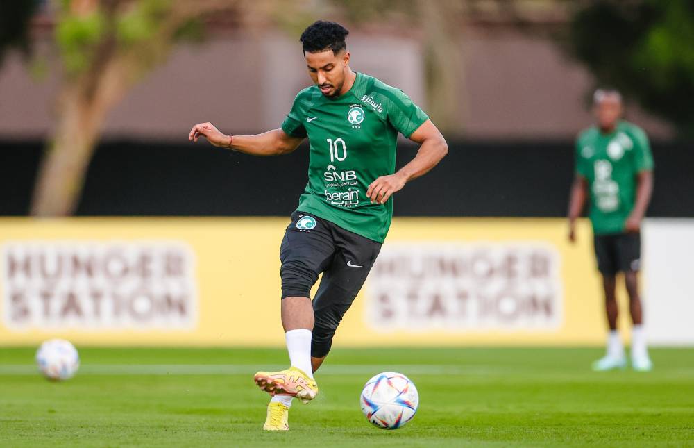 أكبر مصنع "فولكسفاجن" يواجه نقصا في خلايا البطاريات