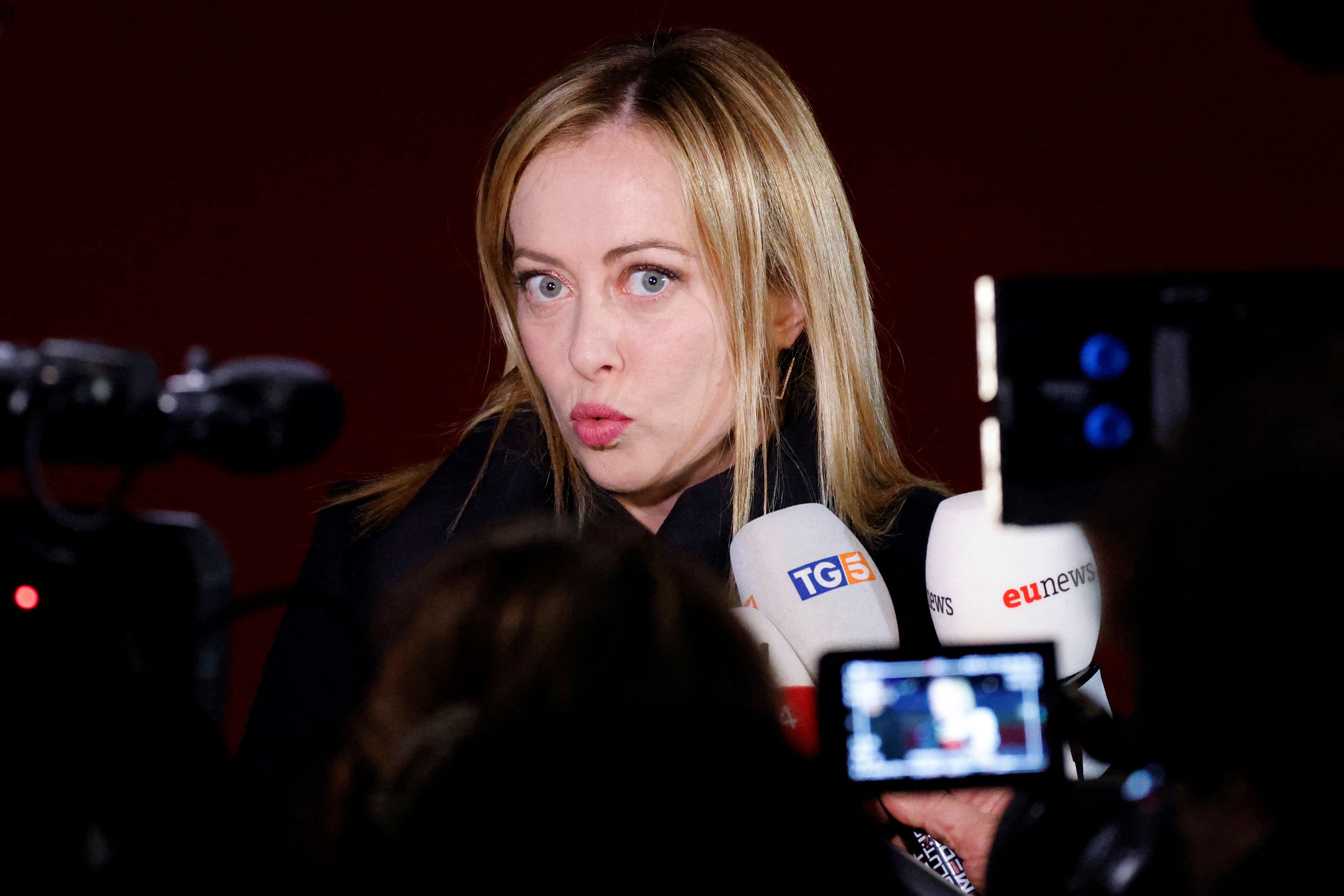 تهديدات بالقتل لرئيسة وزراء إيطاليا وابنتها