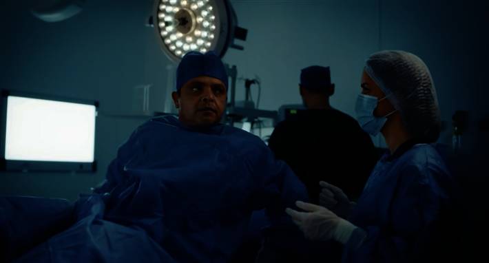 محمد هنيدي يعود بذكاء في «نبيل الجميل أخصائي تجميل»