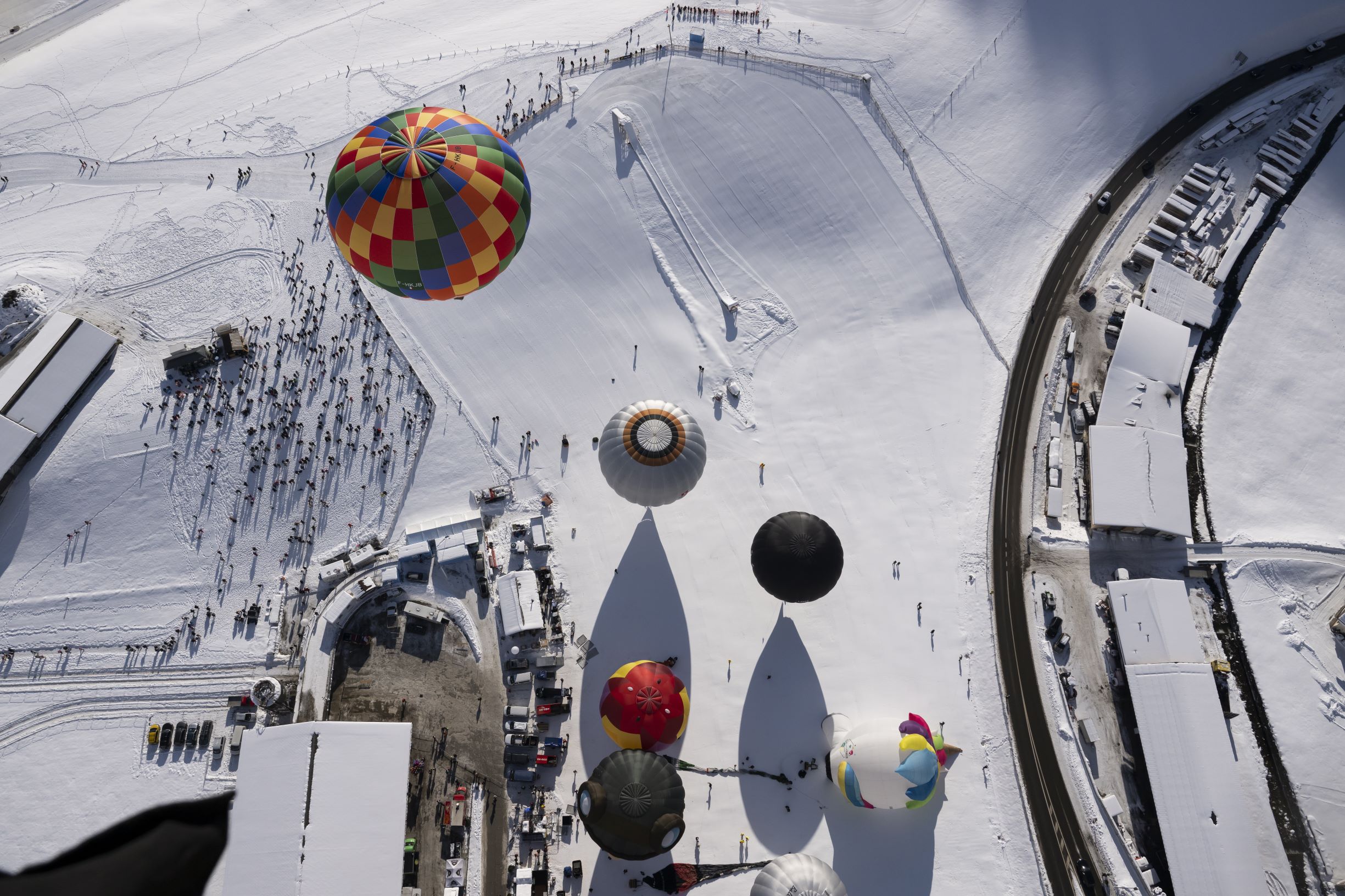 15 دولة في أسبوع منطاد الهواء الساخن