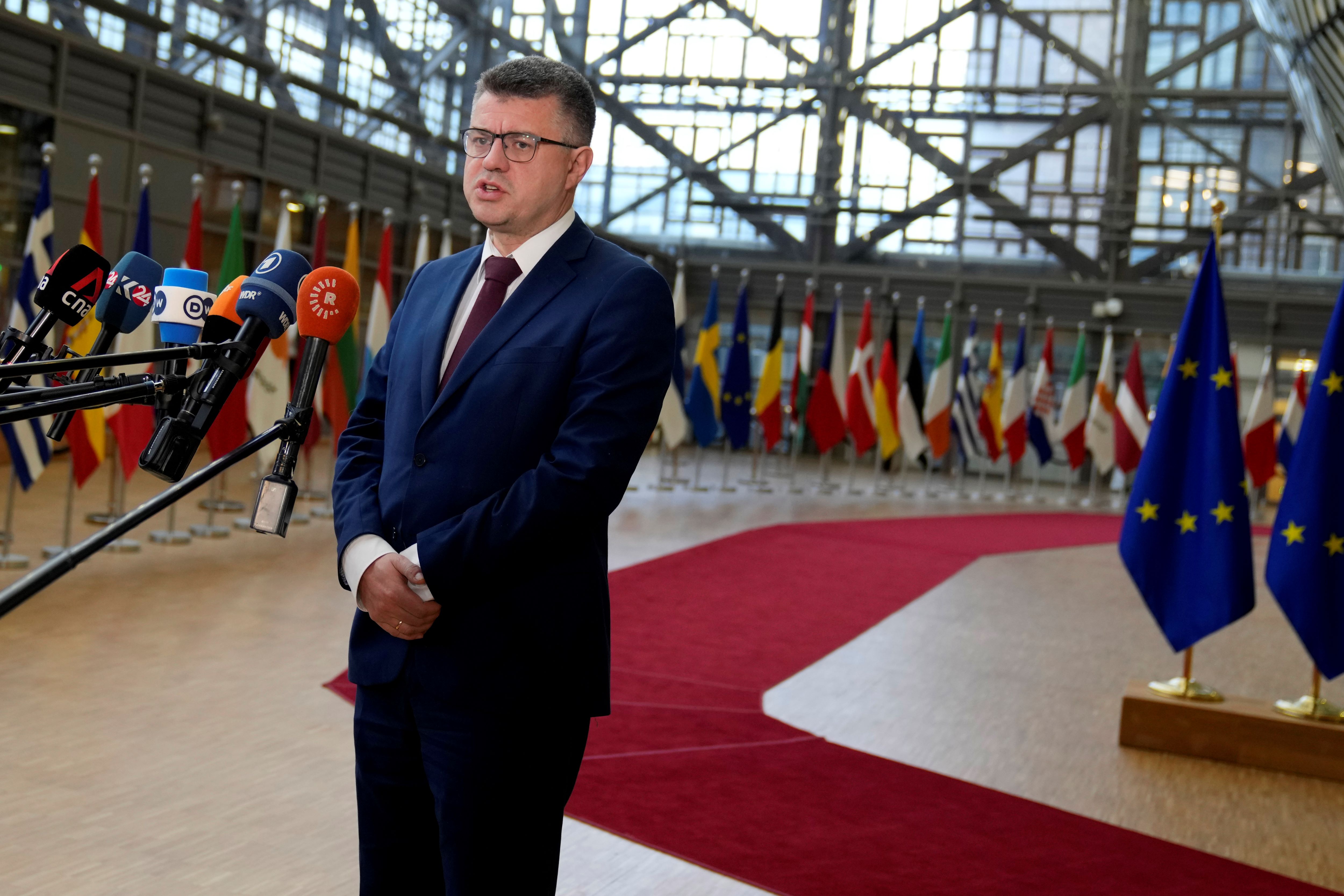 الاتحاد الأوروبي يقر عقوبات جديدة على إيران