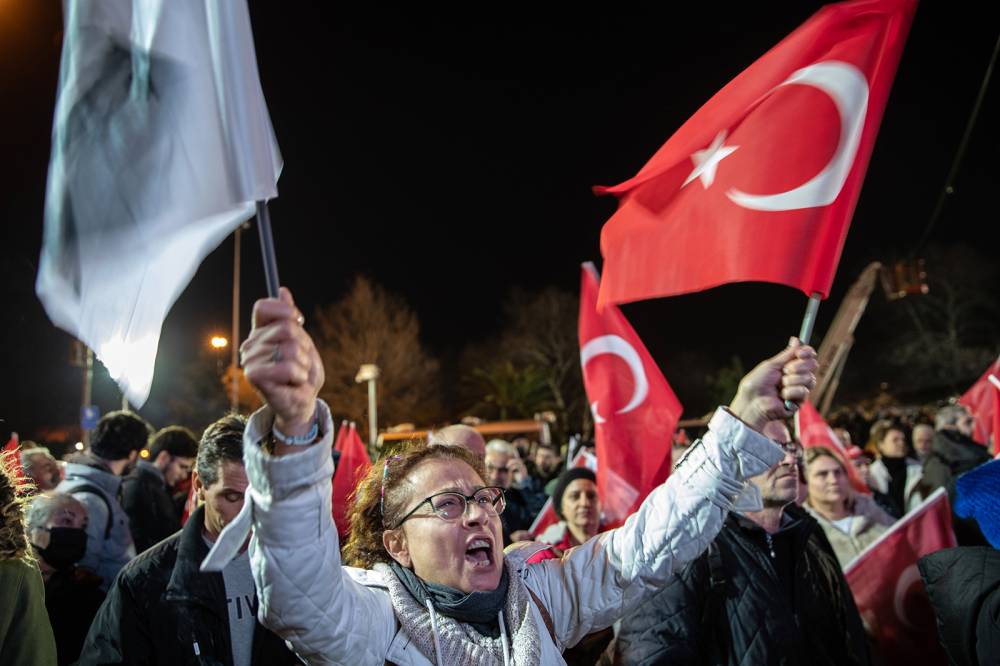 تركيا .. رموز وطنية وقود المعركة الانتخابية