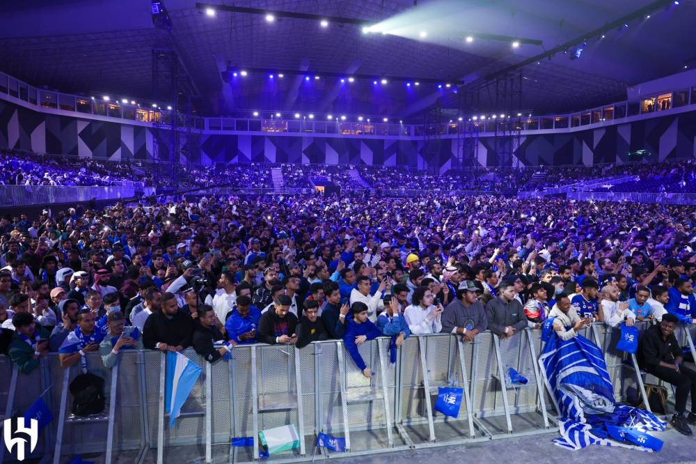 جماهير كبيرة في بوليفارد رياض سيتي.