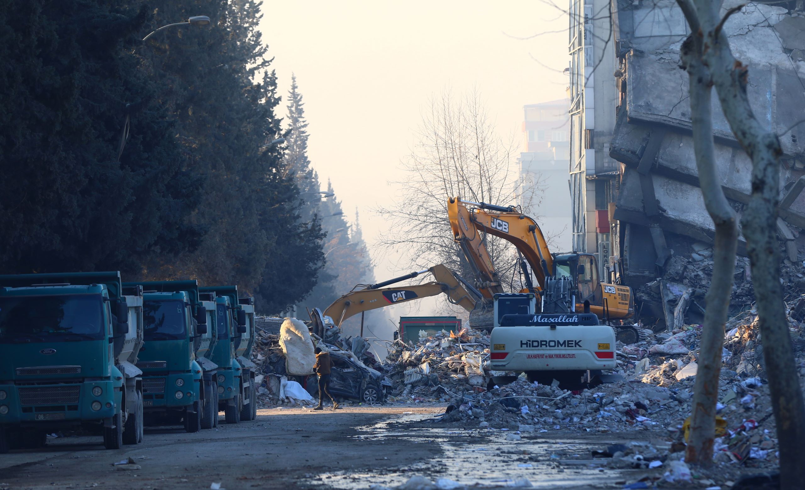 الزلزال يواصل حصد الأرواح .. 40 ألف قتيل في تركيا وسورية