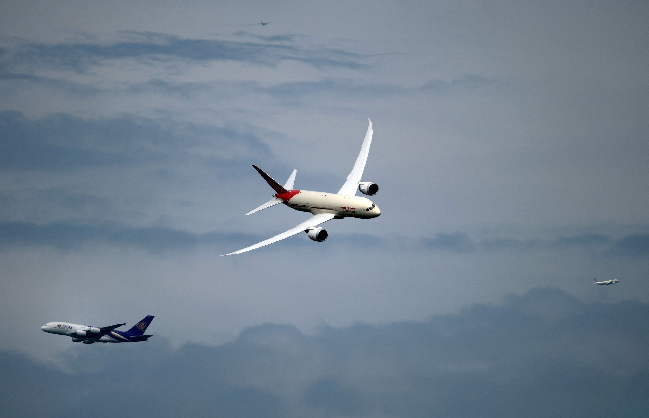 طيران الهند تشتري 470 طائرة في واحدة من أكبر طلبيات الطيران في العالم