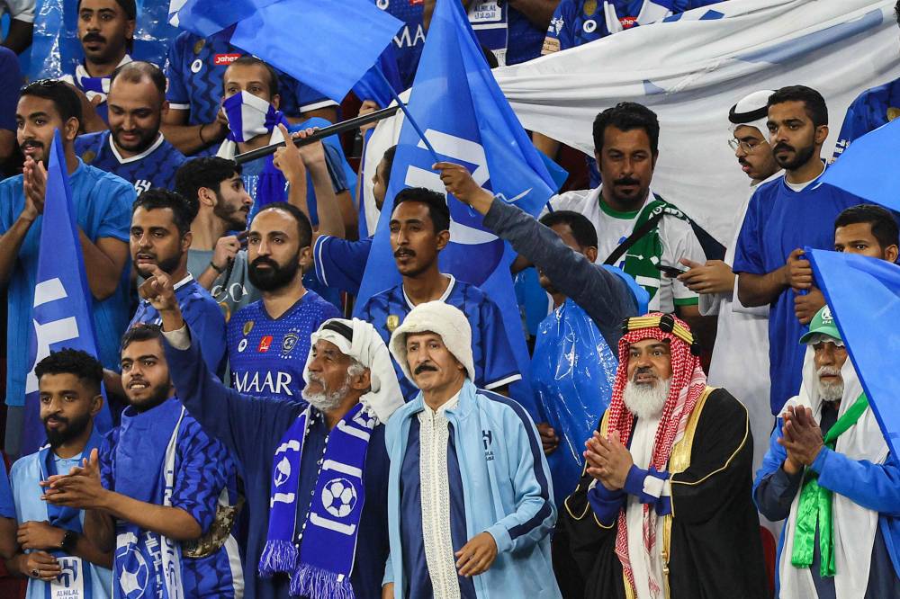 100 ألف ريال مكافأة للاعبي الهلال بعد التأهل لنهائي آسيا