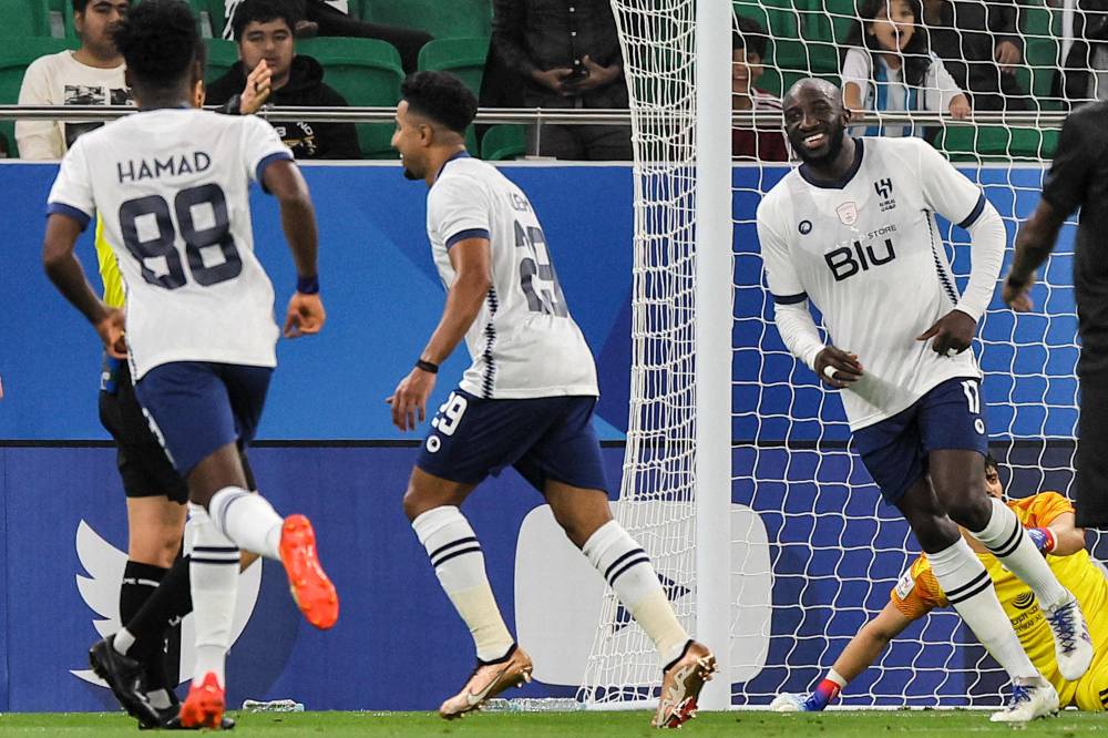 100 ألف ريال مكافأة للاعبي الهلال بعد التأهل لنهائي آسيا