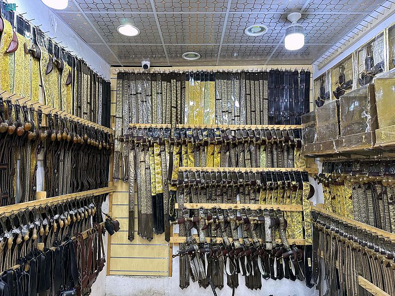 سوق الجنابي في نجران .. واجهة ثقافية وتراثية