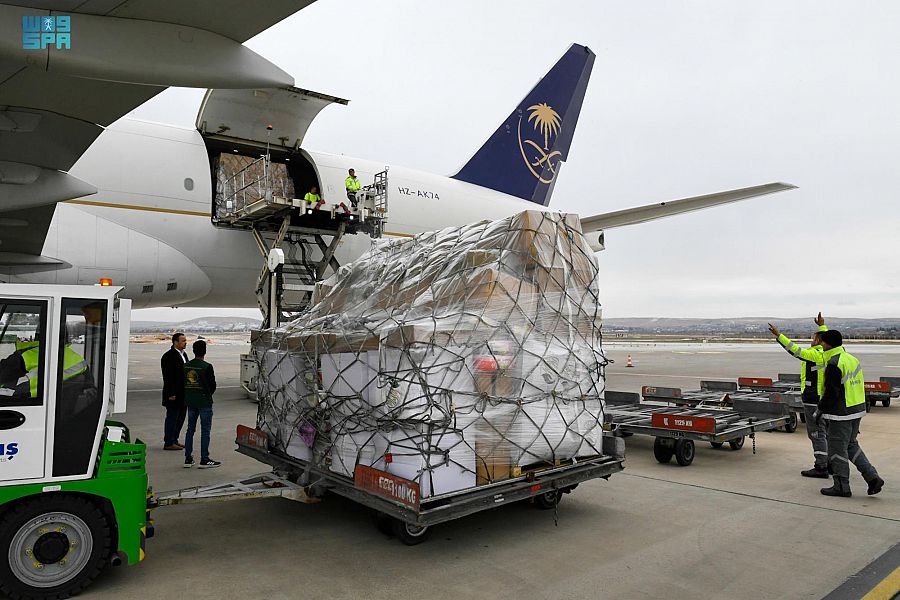 الطائرة السعودية الـ 16 تصل إلى مطار غازي عنتاب لمساعدة ضحايا زلزال سورية وتركيا