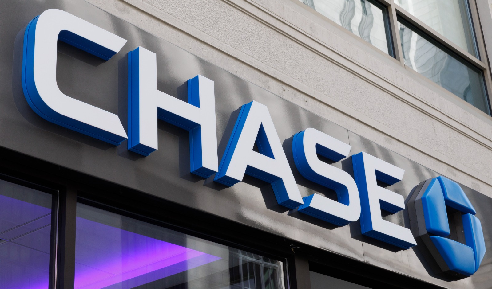 البنوك الأمريكية تطلب سيولة غير مسبوقة من الفيدرالي عقب انهيار "سيليكون فالي"