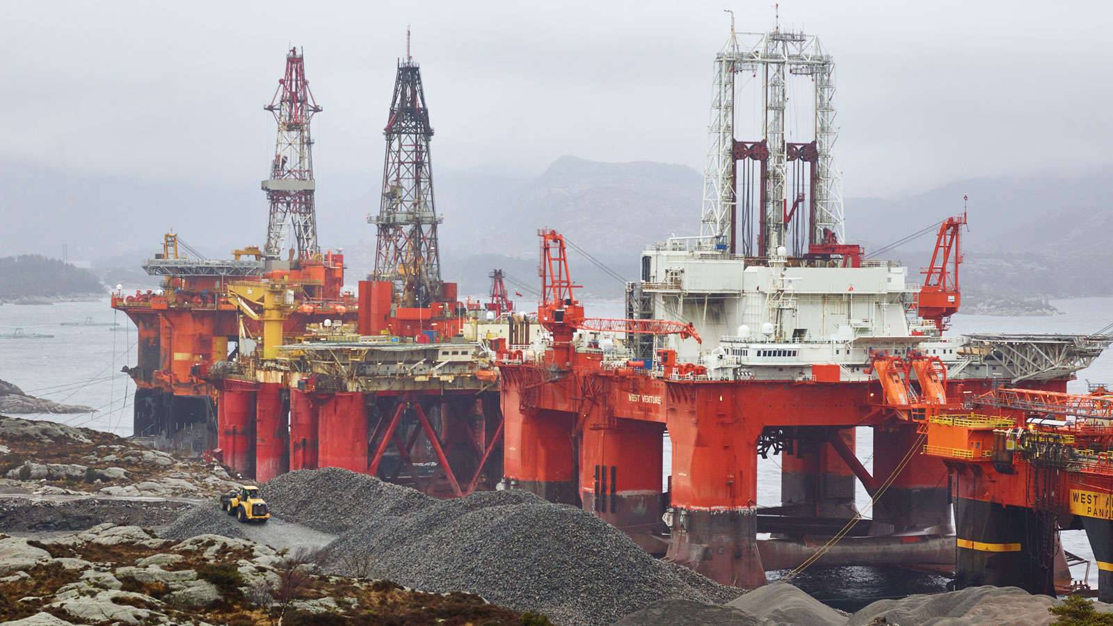 الأزمة المصرفية الراهنة مثل سابقيها تؤدي إلى حالة من التقلب الشديد في أسواق الطاقة.