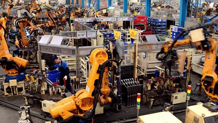إطلاق المرحلة الثانية من برنامج مصانع المستقبل .. أتمتة 217 مصنعا