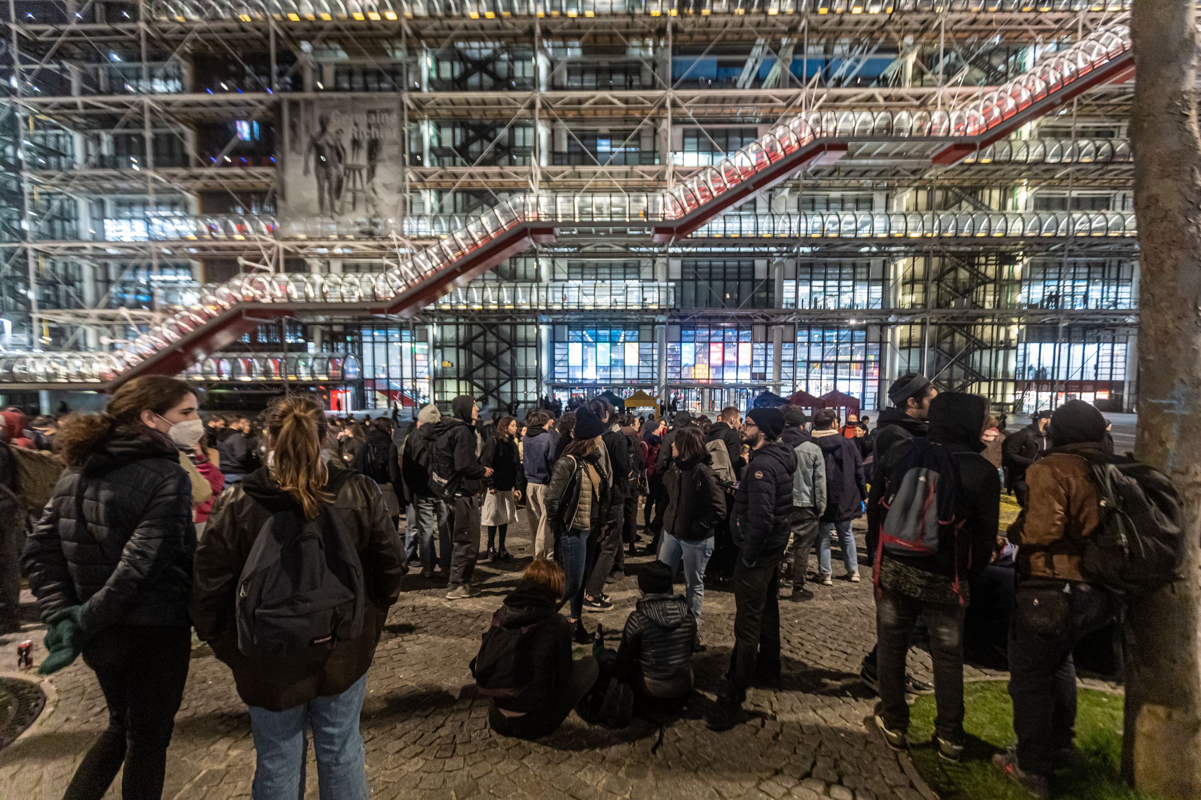 مخاوف من فوضى قد تجتاح فرنسا قبل التعبئة العاشرة ضد إصلاح التقاعد