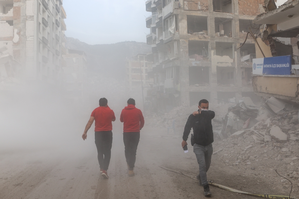 210 ملايين طن أنقاض زلزال تركيا .. تغطي مساحة برشلونة