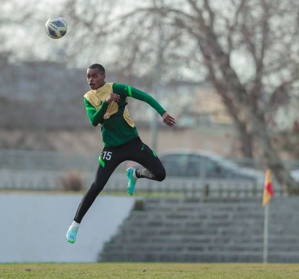 جانب من تدريب الأخضر أمس.