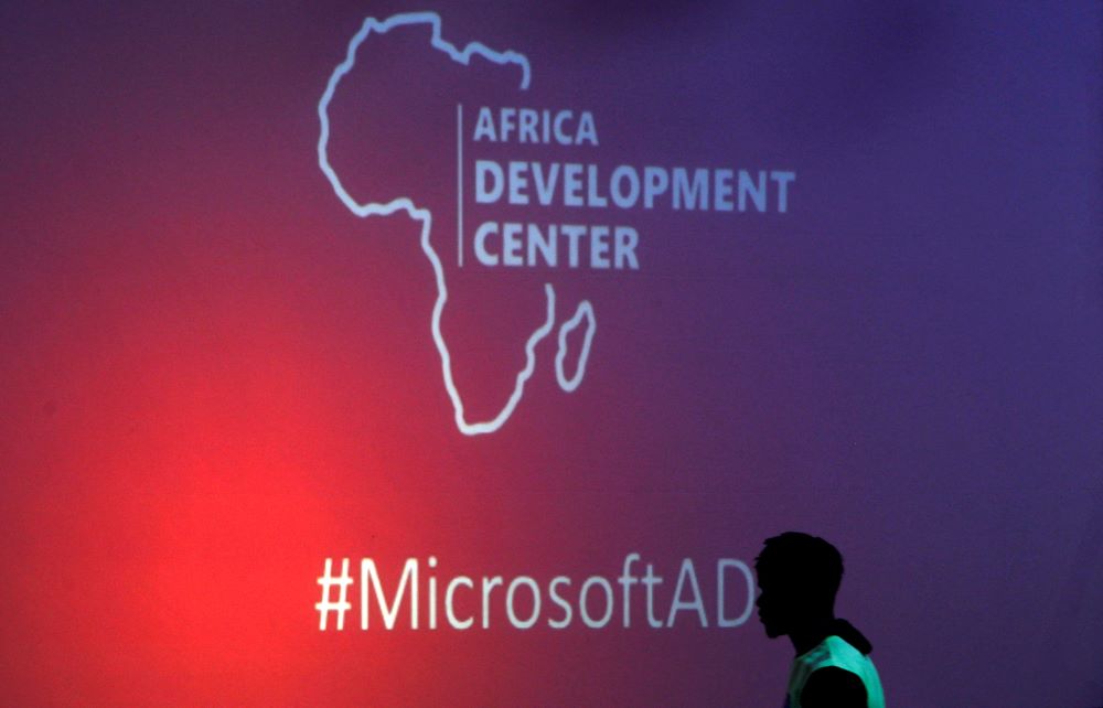 أقمار صناعية لتمكين 100 مليون شخص في إفريقيا من الوصول للإنترنت