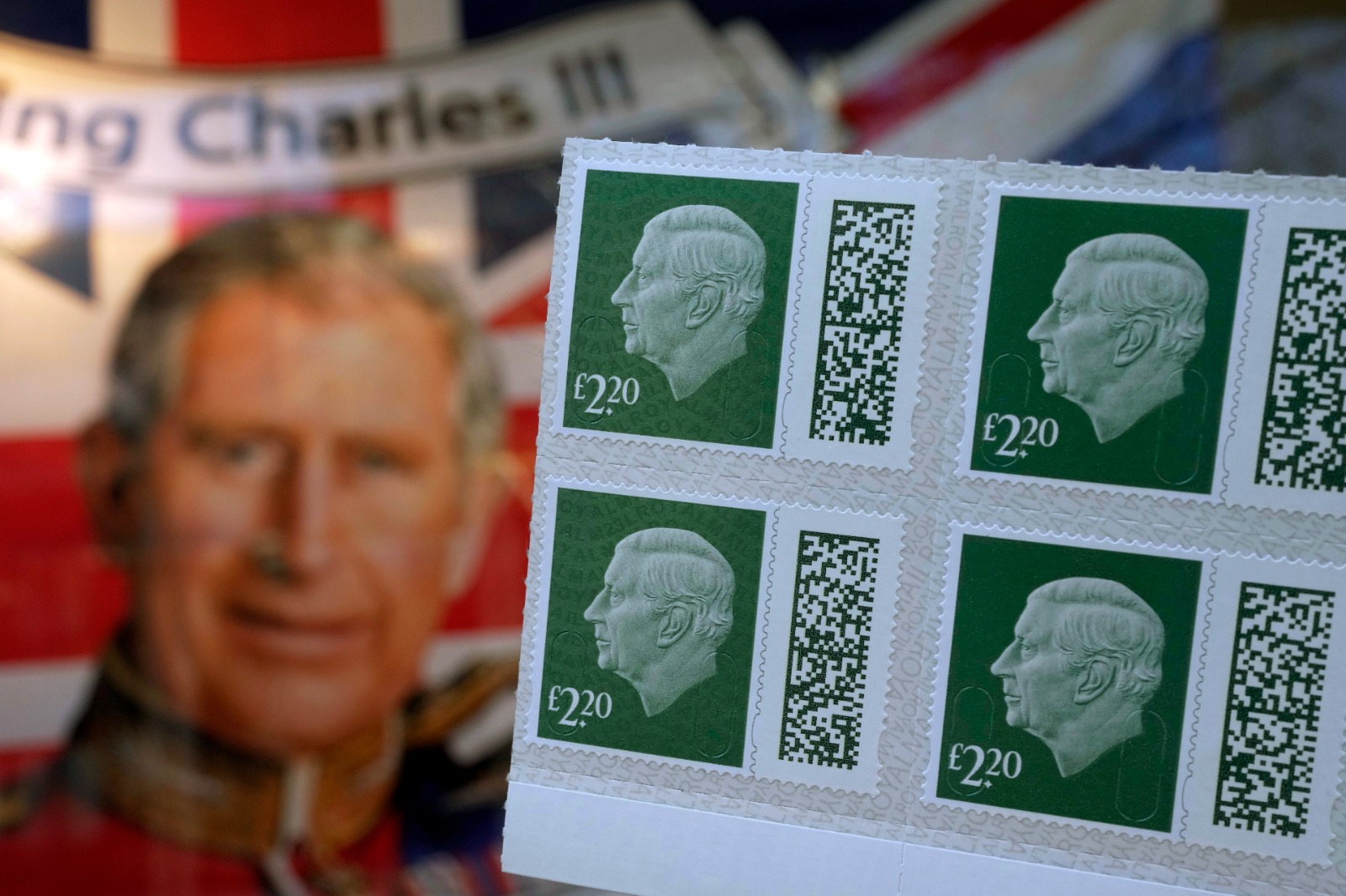 طرح أول طابع بريطاني يحمل صورة الملك تشارلز الثالث