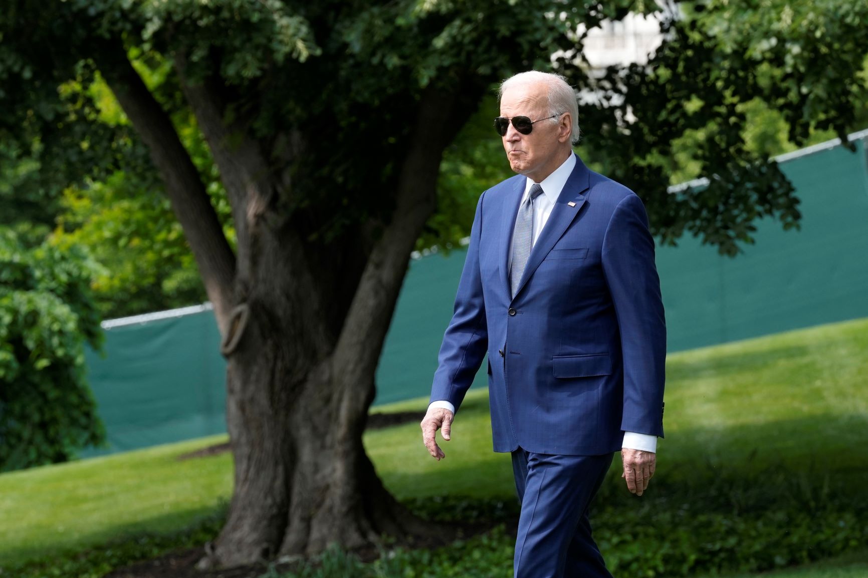 الجمهوريون يتهمون أفرادا من عائلة بايدن بعقد صفقات غامضة في الخارج 