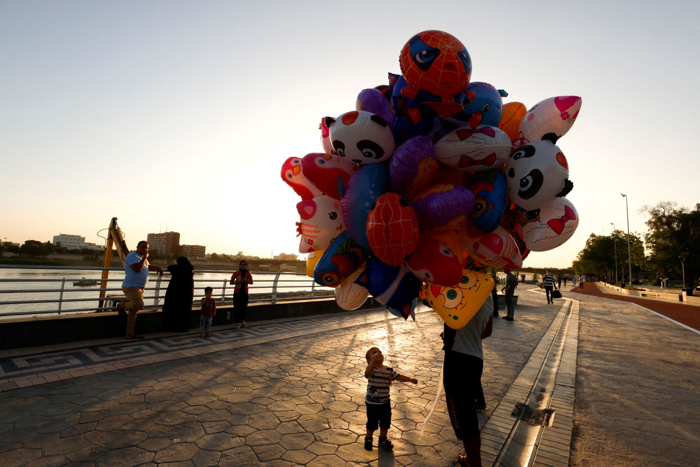  بعد عقود من الاضطراب .. بغداد تعود بهوية جديدة  للاقتصاد والسياحة