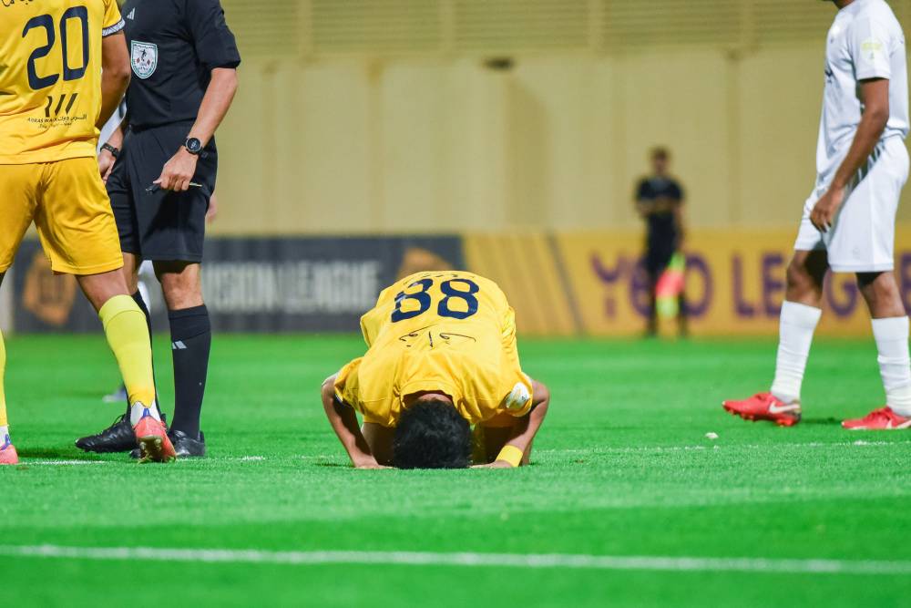 البشري بعد تسجيله هدف التعادل للحزم. "دوري يلو"