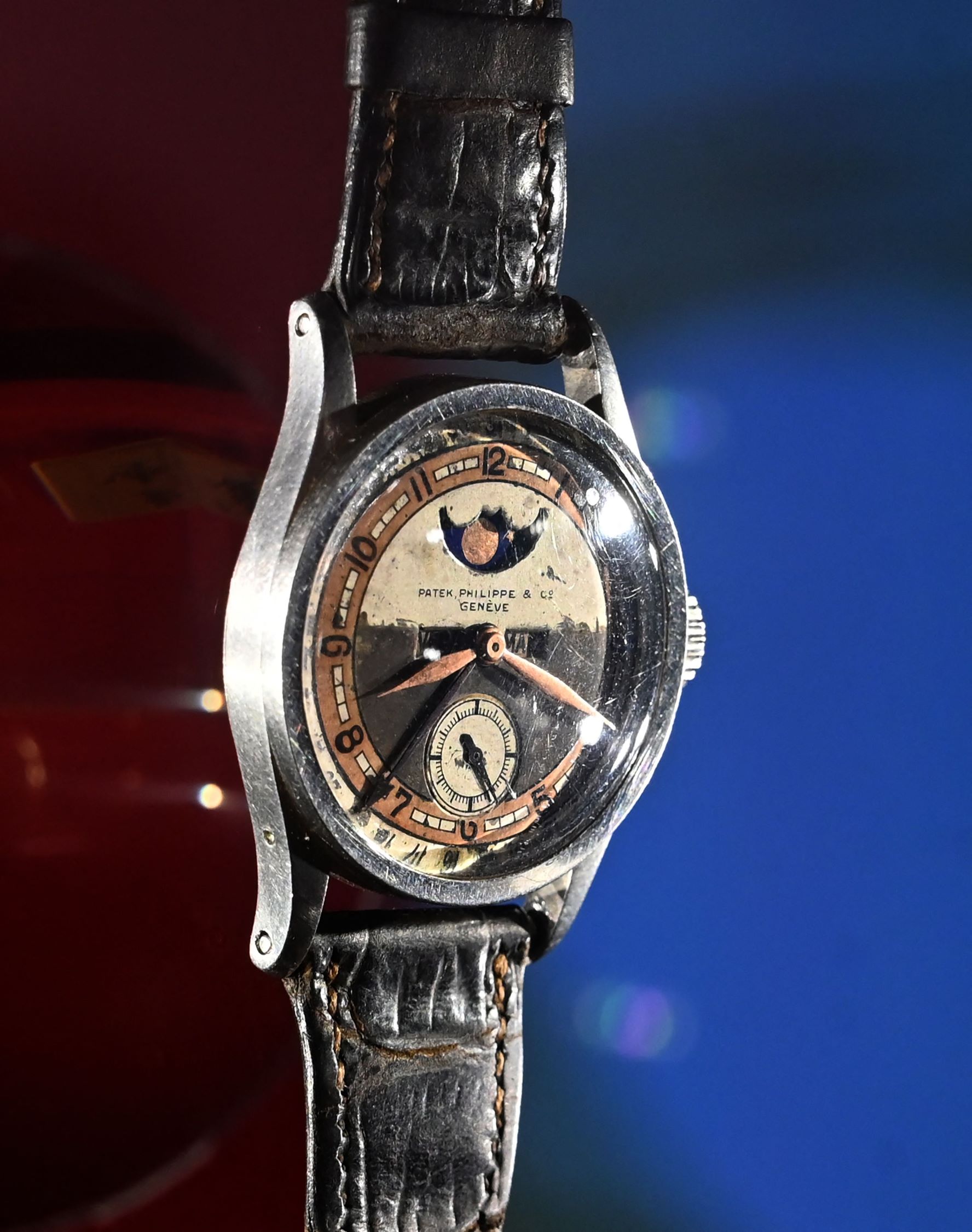 ساعة إمبراطور الصين الأخير تحصد 6.2 مليون دولار في مزاد بهونج كونج